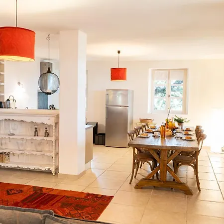 Domaine De Coulon Villa Issirac