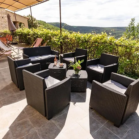 Domaine De Coulon וילה Issirac