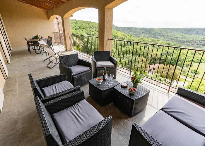 Domaine De Coulon Villa